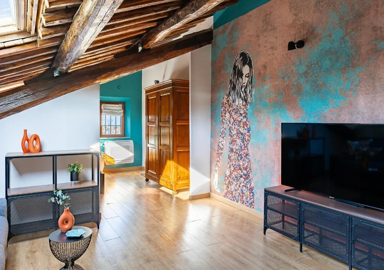 Roma 20Min-Elegante Loft Storico Grottaferrata Apartment