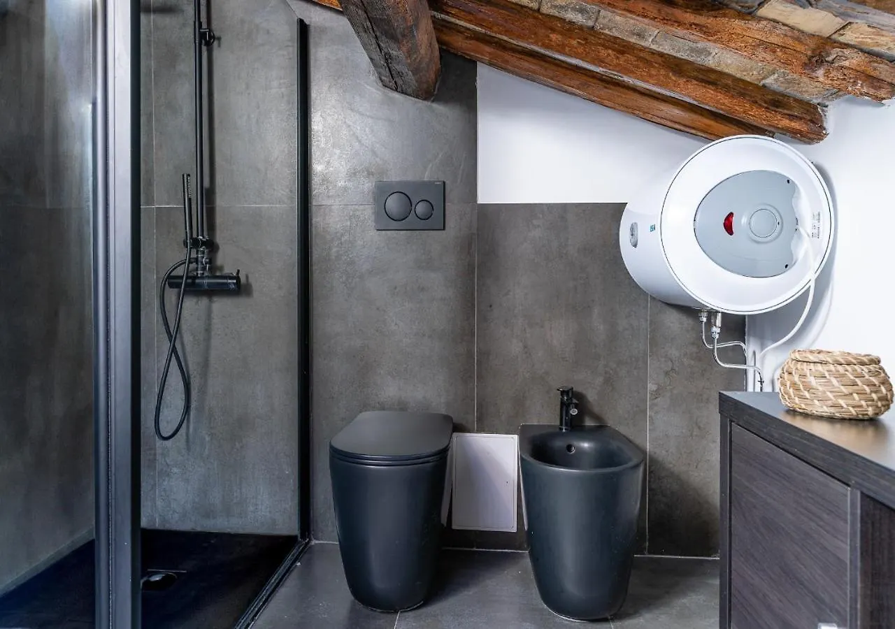 Roma 20Min-Elegante Loft Storico Grottaferrata Apartment